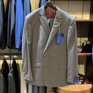 Men's Private Label 2-Piece Gray Suit - Ultra Motion High Performance Wool